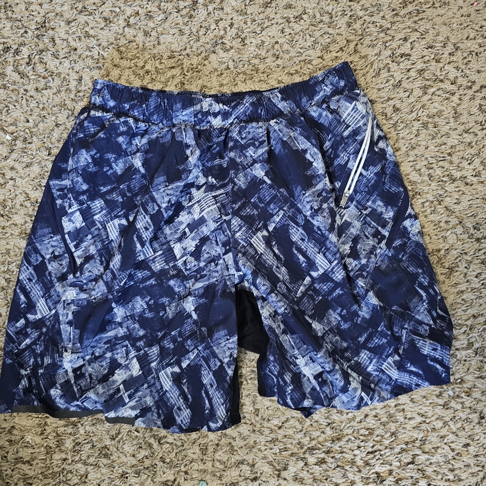 Sz M Men's Lululemon Blue Patterned Running Shorts